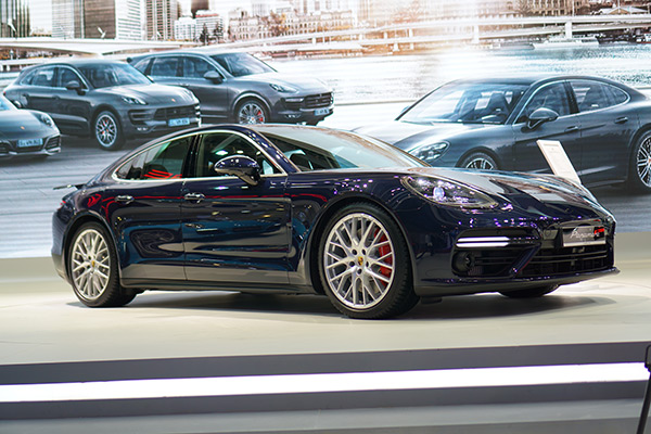 Porsche.jpg