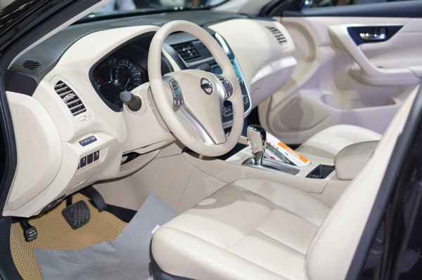Nội thất Nissan Teana 2016