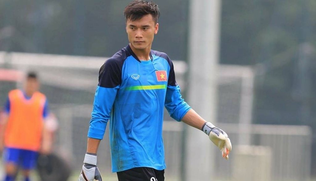 Truyền thông AFC &quot;ngả mũ&quot; với màn trình diễn của Tiến Dũng