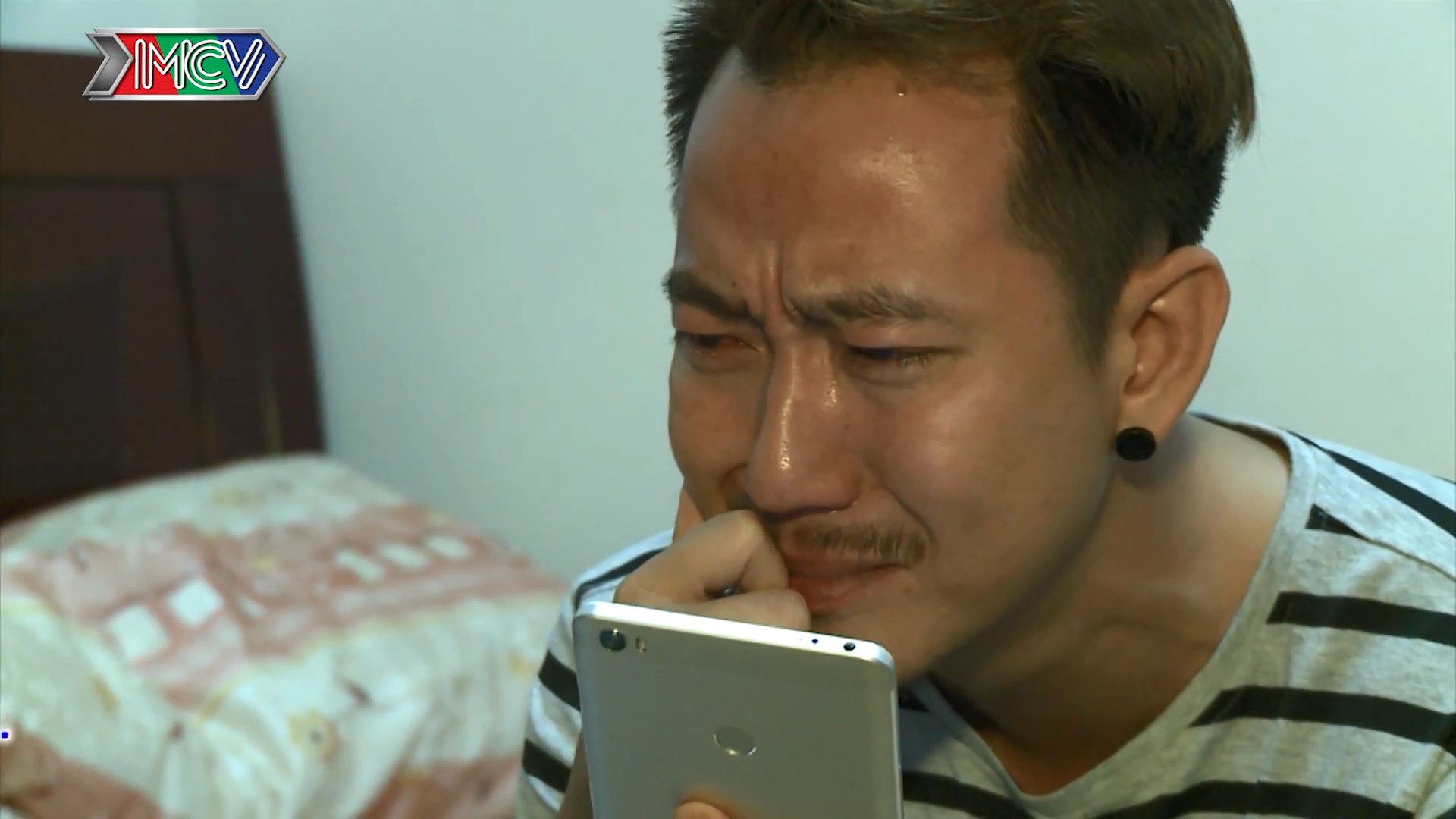 Minh An &quot;ghiền mì gõ&quot; bật khóc khi về thăm nhà cũ tại Đà Lạt