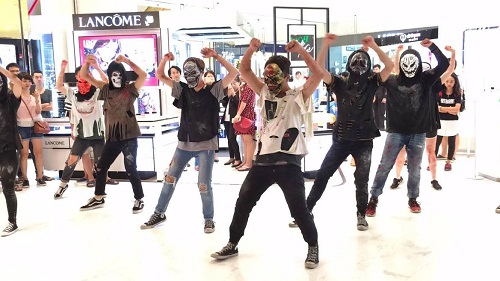 Náo nhiệt lễ hội Zombie Dance và Ghost Cosplay tại Lotte