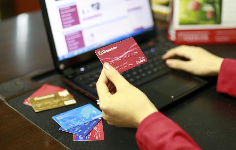 100 triệu đồng trong tài khoản của khách hàng Agribank bị &quot;bốc hơi&quot; trong đêm