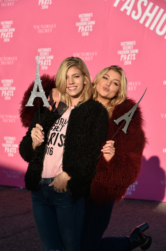 Devon Windsor và Rachel Hilbert