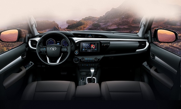 Nội thất của Toyota Hilux 2016