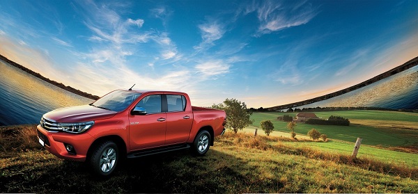 Hilux 2016 có 3 phiên bản, giá từ 697 triệu