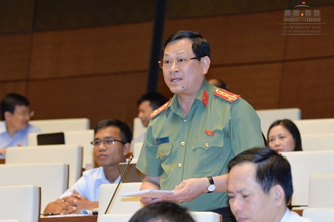 Đại biểu Quốc hội đề nghị mạnh tay, đuổi việc công chức vi phạm
