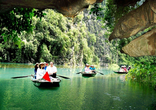 Sững sờ với vẻ đẹp tuyệt hảo của Vịnh Hạ Long trên cạn
