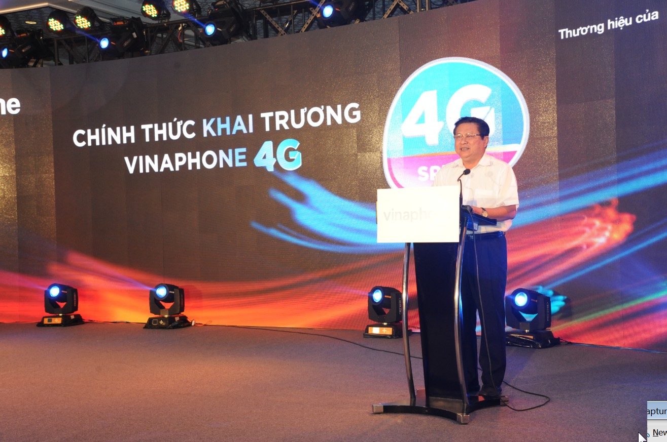 Ông Lâm Minh Thành - Uỷ viên Ban thường vụ Tỉnh ủy - Bí thư Huyện ủy Phú Quốc lên chia sẻ tại buổi Lễ