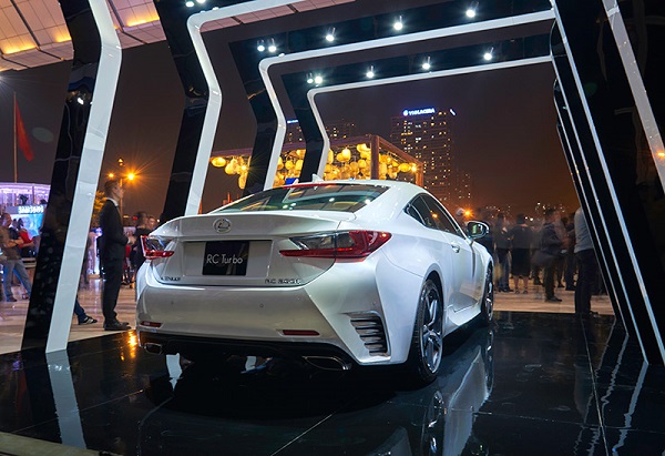 Lexus RC Turbo 