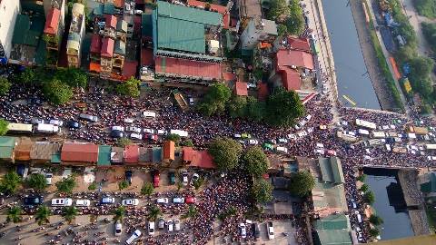 Giảm ùn tắc giao thông: Tránh tập trung quá đông dân tại một vài đô thị