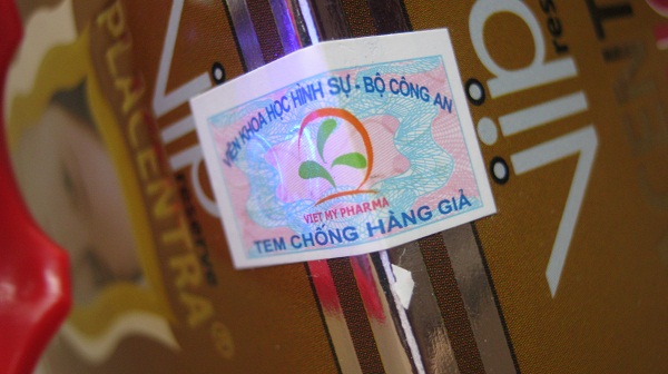 Tem mã vạch 2 lớp: Giải pháp mới giúp xóa nạn hàng nhái, hàng giả