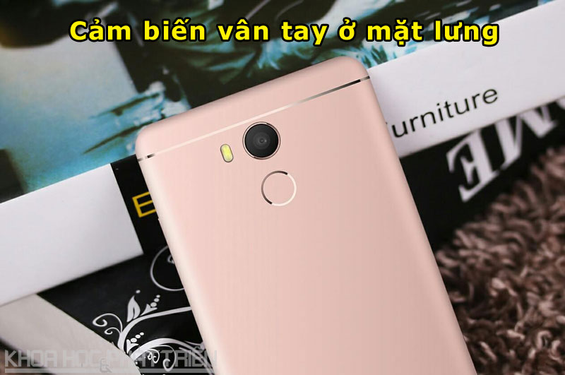Cảm biến vân tay cho tốc độ mở khoá trong vòng 0,1 giây.