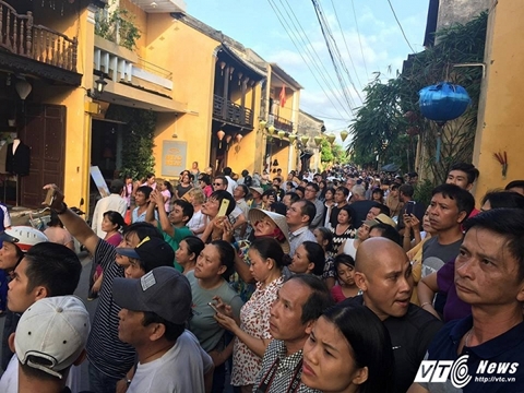 Cháy nhà cổ Hội An, hàng trăm du khách hoảng loạn