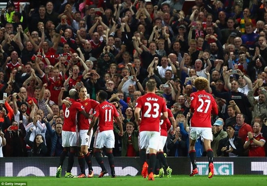 Ibrahimovic chắc chắn vắng mặt vì án treo giò
