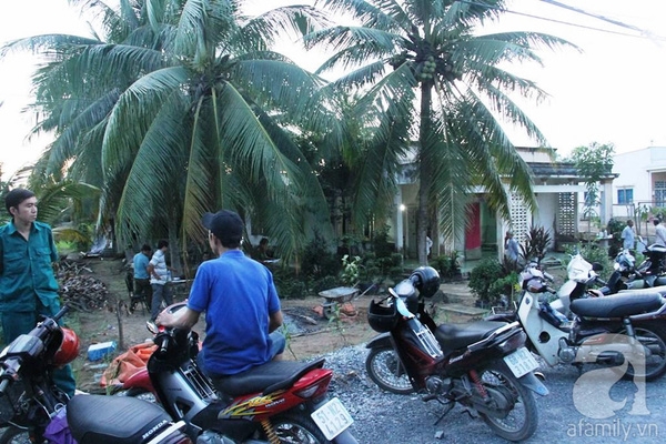 Vợ chồng chết thảm, con rể người đầy máu biến mất bí ẩn