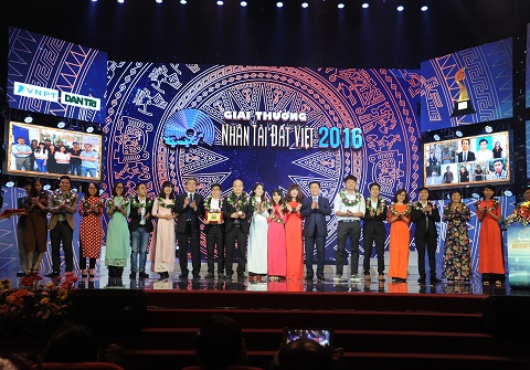 Nhân tài Đất Việt 2016 vinh danh hai quán quân lĩnh vực CNTT