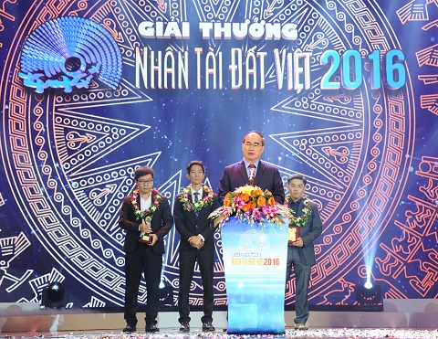 Những hình ảnh được mong chờ nhất đêm trao giải Nhân tài Đất Việt 2016