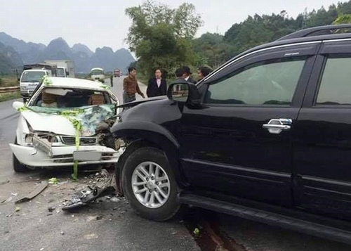 Cô dâu, chú rể nhập viện cấp cứu vì tai nạn giao thông