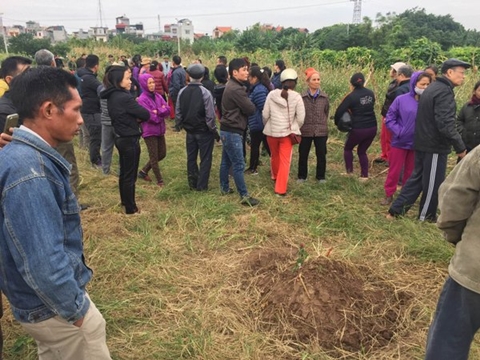 Thông tin mới nhất vụ di dời 2000 ngôi mộ vào khu dân cư
