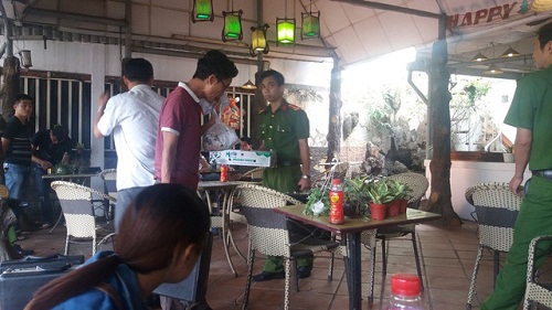 Bắt gã trai hiếp dâm chị, đâm trọng thương em