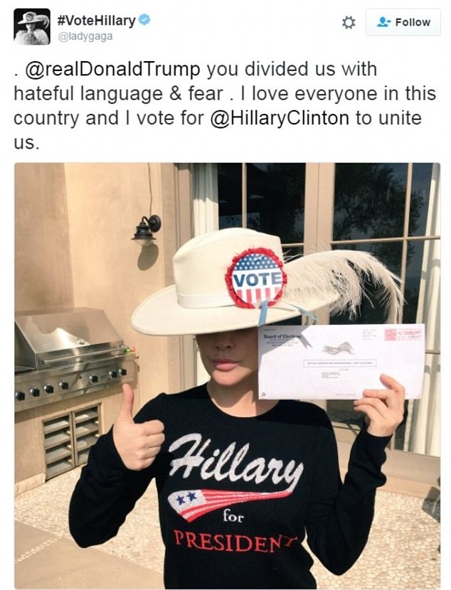 Lady Gaga công khai chỉ trích Donald Trunp trên mạng xã hội. Nữ ca sĩ