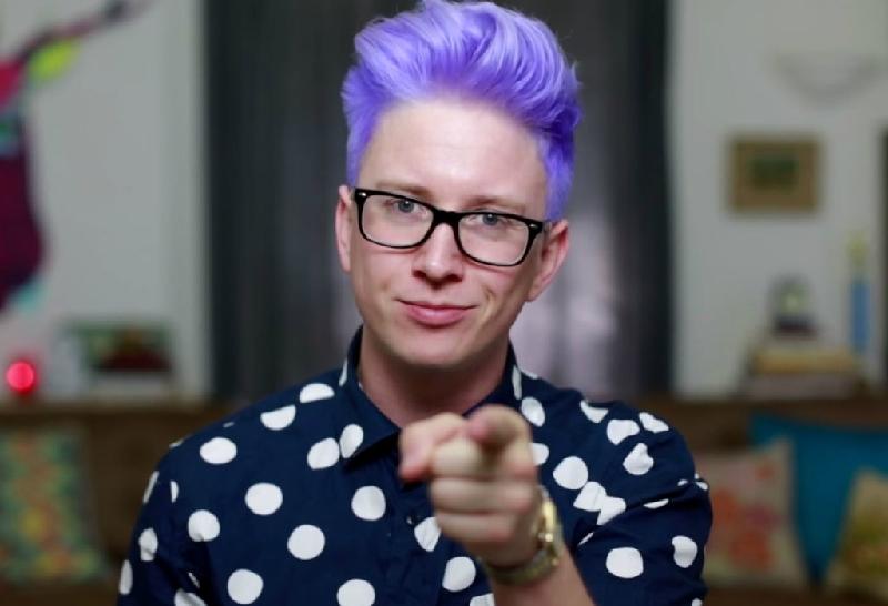 6. Tyler Oakley - 6 triệu USD: 