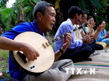 8. Đờn ca tài tử Nam Bộ