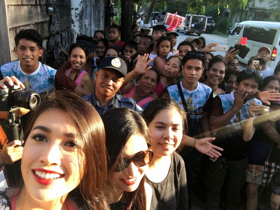 Dù biết Philippines là một đất nước yêu thích các cuộc thi nhan sắc, Lệ Hằng vẫn bất ngờ trước tình cảm của người dân.