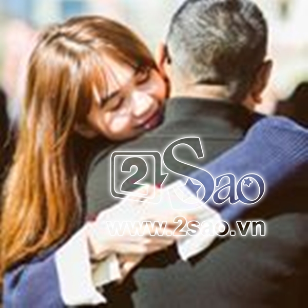 Ngọc Trinh hạnh phúc vì hiện tại, cô đang đắm chìm trong hạnh phúc với tình yêu lớn của đời mình.