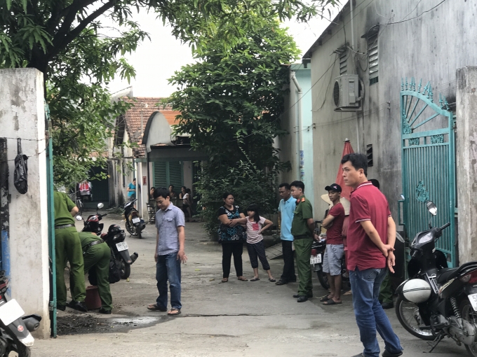 Cơ quan công an khám nghiệm hiện trường.
