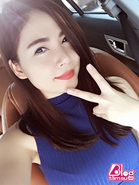 Và Kanhee Ngọc Hiện là người bị nghi là “người thứ 3″ xen vào chuyện tình này. Tuy nhiên, cả ba người trong cuộc đều phủ nhận nên câu chuyện vẫn đang kết thúc lửng lơ