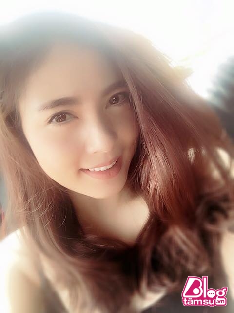 Cô nàng ngày càng xinh đẹp, sắc sảo mặn mà