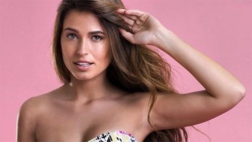 Bạn gái người mẫu Coral Simanovich của hậu vệ Sergi Roberto (Barca)