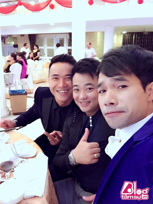 Ya Suy rất biết chăm chút cho vẻ bề ngoài. So với hồi mới nổi, rõ ràng, Ya Suy đang ngày càng trở nên “menly”, cuốn hút hơn.