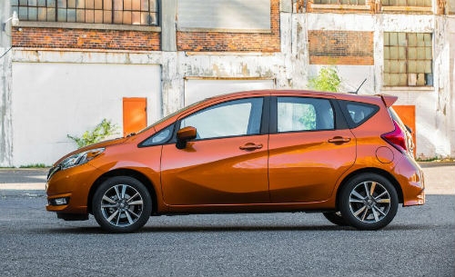 Nissan Versa Note giá 15.095 USD