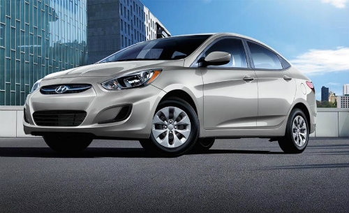 Hyundai Accent SE giá 15.580 USD