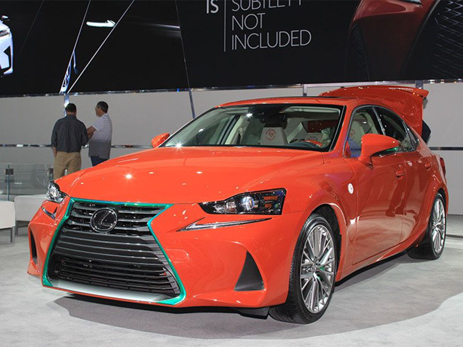 2017 Lexus IS