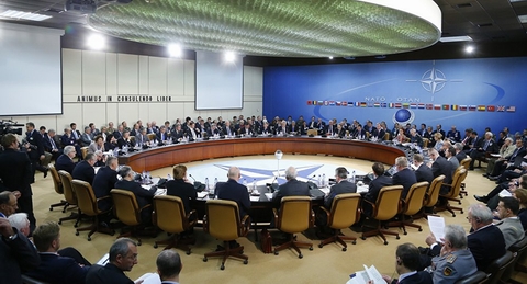 NATO tìm cách làm lành với Nga?