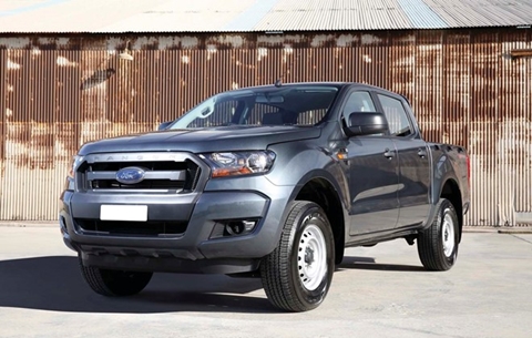 Ford Ranger XL 2.2L, hai cầu chủ động, hộp số sàn là phiên bản rẻ nhất của dòng Ranger đang bán tại Việt Nam. Giá niêm yết của mẫu xe này là 619 triệu đồng, tuy nhiên giá thực tế tại một số đại lý quanh mức 600 triệu đồng.