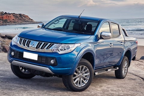 Mitsubishi Triton có giá khá mềm, chỉ từ 596 triệu đồng. Thậm chí một số đại lý còn có chương trình khuyến mãi, mức giá thực tế có thể xuống 539 triệu đồng.
