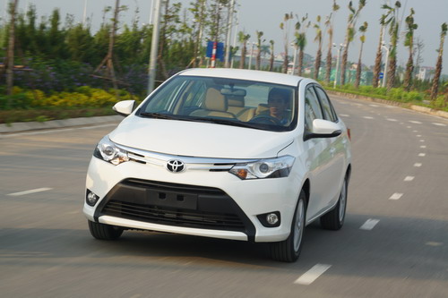 Toyota Vios thăng hoa nhờ động cơ, hộp số mới