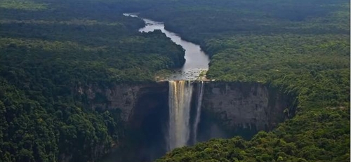 5. Thác Kaieteur (Guyana)
