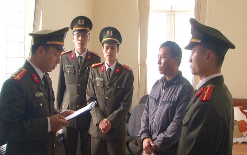 Thi hành lệnh bắt tạm giam đối với Hoàng Giáp