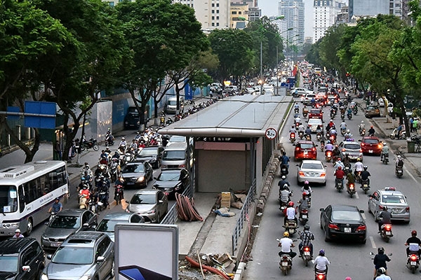 Xe buýt nhanh làm giao thông thêm phức tạp?