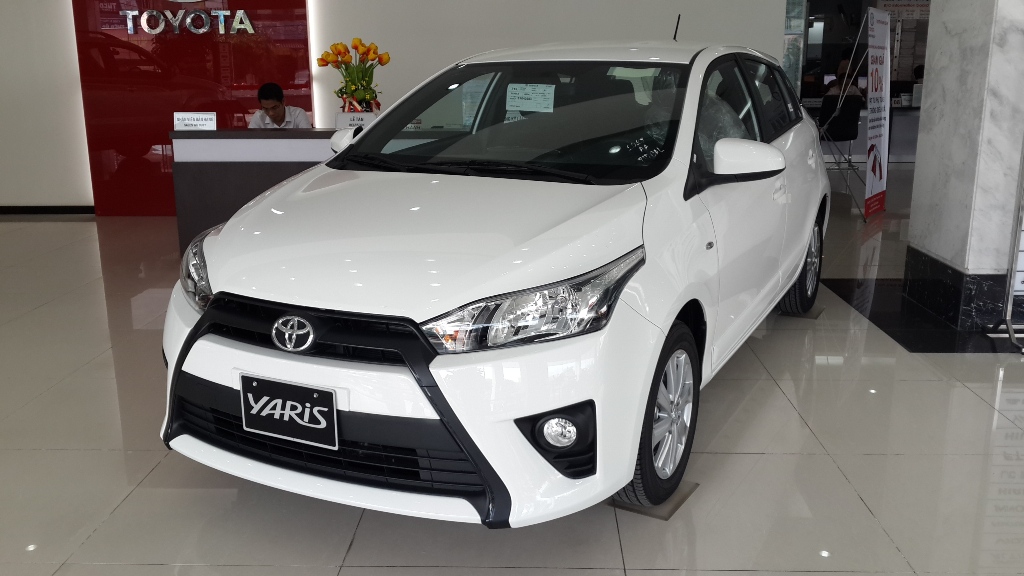 Thuế giảm, giá xe Toyota giảm hơn 160 triệu đồng