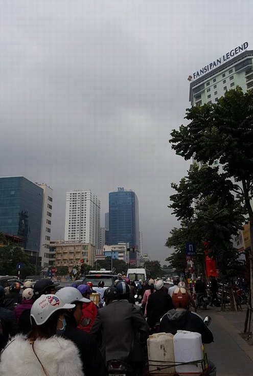 Đường Nguyễn Chí Thanh cũng đang bị những khối nhà bê tông 