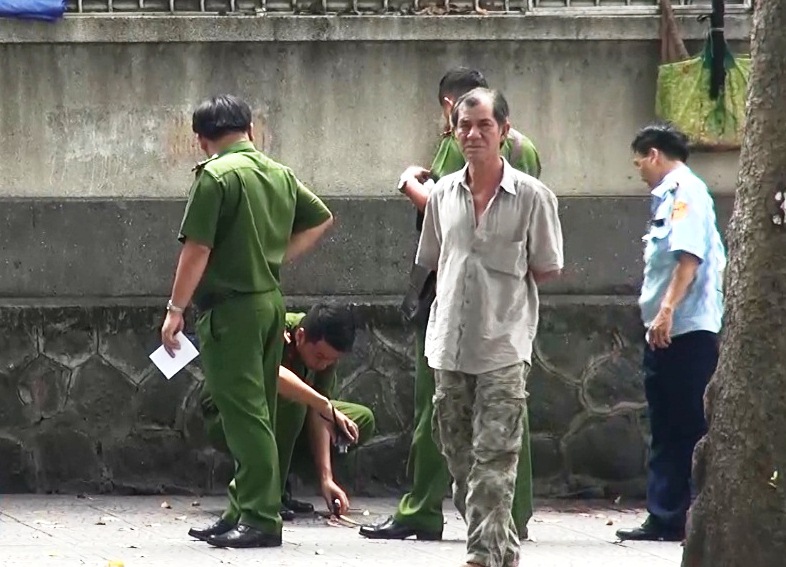 Mâu thuẫn tình cảm, nam thanh niên dùng dao đâm gục bạn gái rồi tự sát