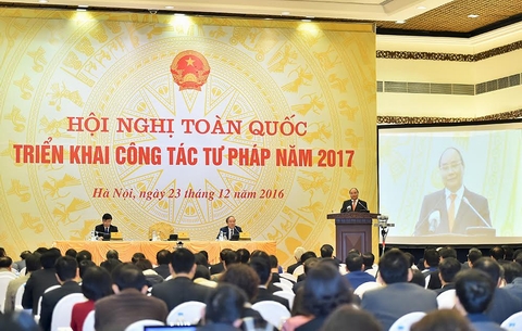 Thủ tướng: &quot;Không được &quot;cài cắm&quot; vào luật lợi ích của một nhóm người&quot;!