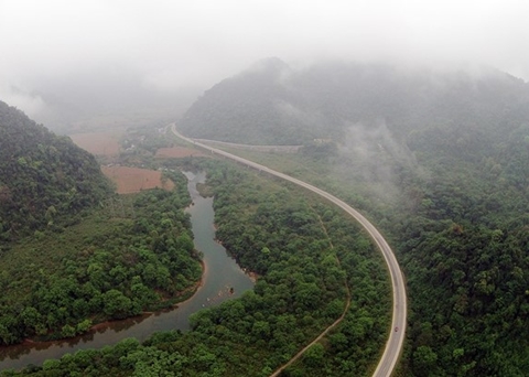 Đường Hồ Chí Minh 2