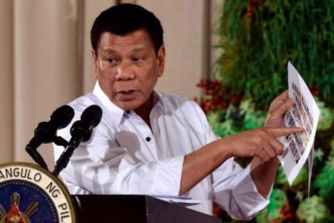 Tổng thống Philippines lại gây sốc khi đòi đốt trụi Liên Hợp Quốc